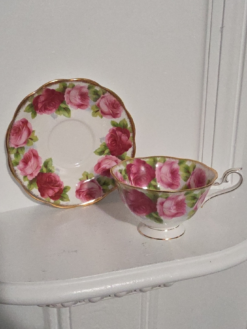 vintage Royal Albert "Old English Rose" teacup and saucer set. england